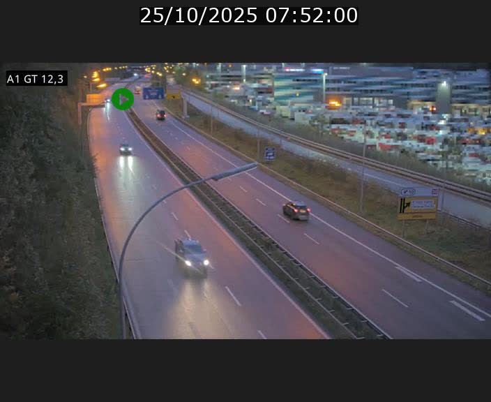 Traffic live webcam Luxembourg Senningerberg - A1 direction Allemagne - BK 12.3