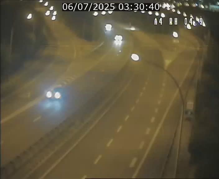 Traffic live webcam Luxembourg Leudelange - A4 - BK 4.9 - direction Luxembourg