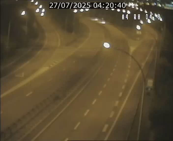 Traffic live webcam Luxembourg Leudelange - A4 - BK 4.9 - direction Luxembourg