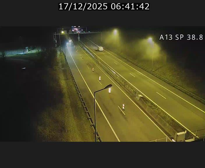 Webcam autoroute A13 à l'entrée ouest du tunnel Markusbierg à Schengen. Vue orientée vers le tunnel et l'Allemagne