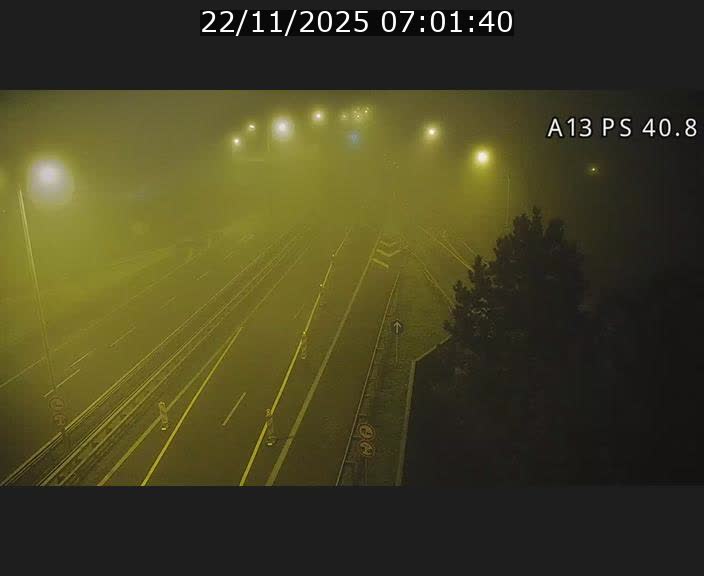 Webcam autoroute A13 à la sortie est du tunnel Markusbierg à Schengen. Vue sur le pont de la Moselle, vers l'Allemagne