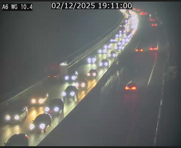 Traffic live webcam Luxembourg Mamer - A6 - BK 10.4 - direction Luxembourg/France/Allemagne