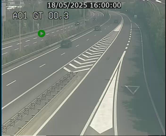 Traffic live webcam Luxembourg Croix de Gasperich - A1 direction Kirchberg - BK 0.3