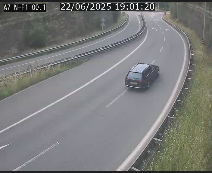 Webcam autoroute Luxembourg A7 située dans la sortie 1 Waldhof, vers la N11, avant le Tunnel Stafelter