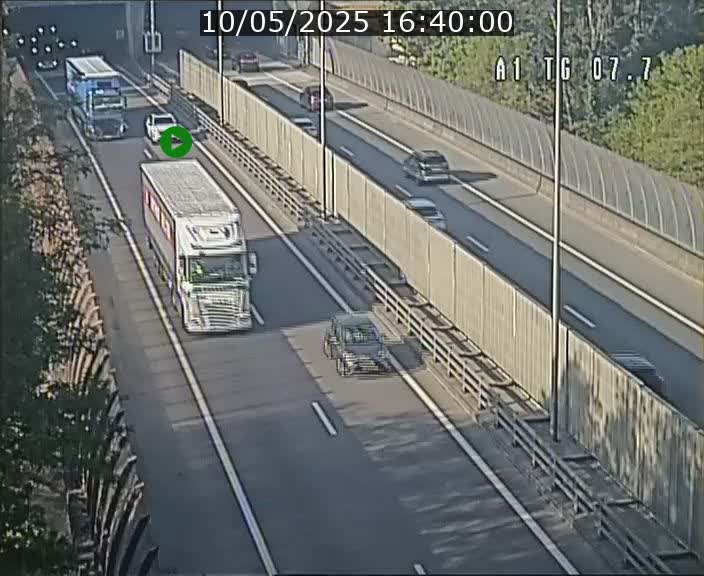 Traffic live webcam Luxembourg Kirchberg - A1 direction Luxembourg-ville - BK 7.7