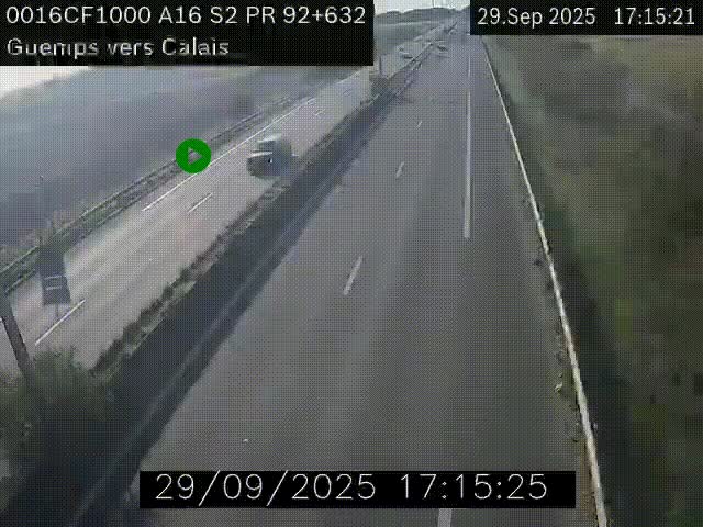 Webcam A16 juste après l'aire de repos d'Offekerque à Guemps. Vue orientée vers Calais