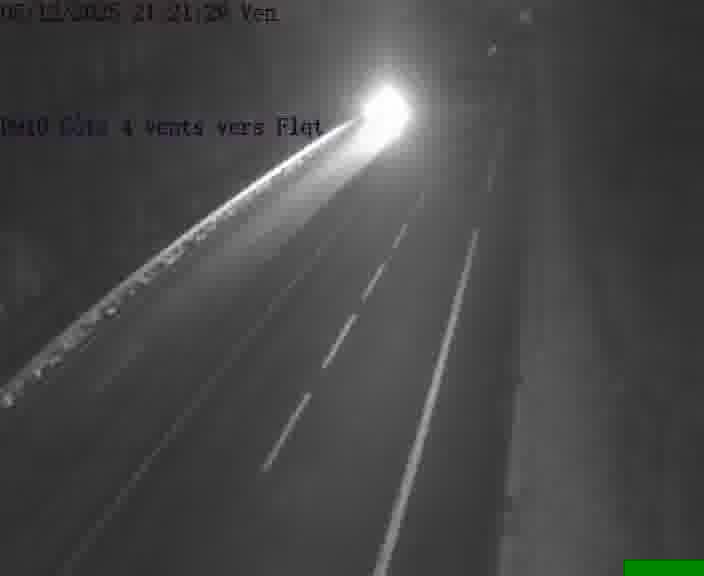 Webcam sur la D910 située dans la Côte des 4 vents. Vue orientée vers le haut de la côte, vers Faulquemont