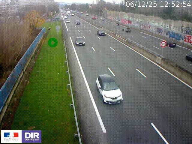 Webcam à Bron sur l'A43 à la jonction avec le boulevard périphérique de Lyon (D383). Vue orientée vers Lyon