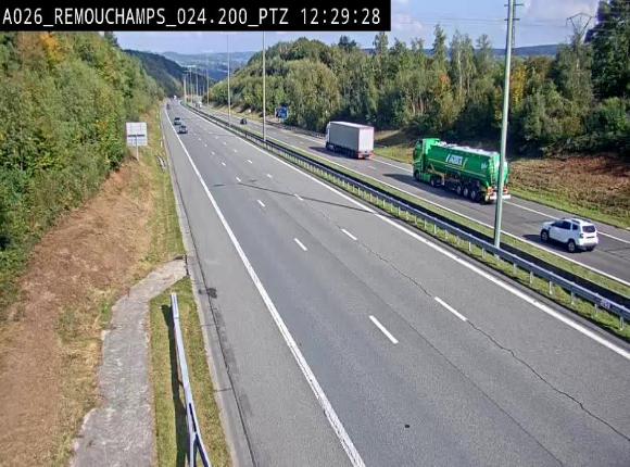 Webcam E25/A26 à Aywalle, à hauteur de Spa. Vue orientée vers Liège