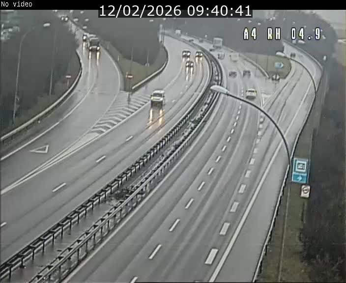 Traffic live webcam Luxembourg Leudelange - A4 - BK 4.9 - direction Luxembourg