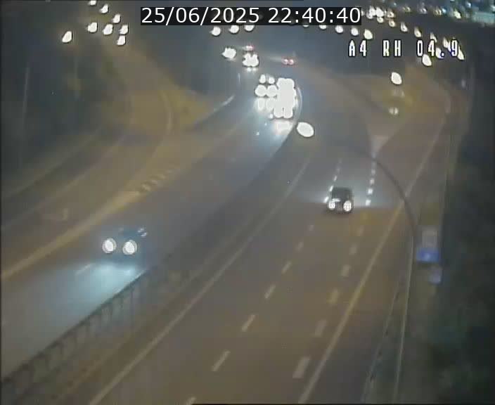 Traffic live webcam Luxembourg Leudelange - A4 - BK 4.9 - direction Luxembourg