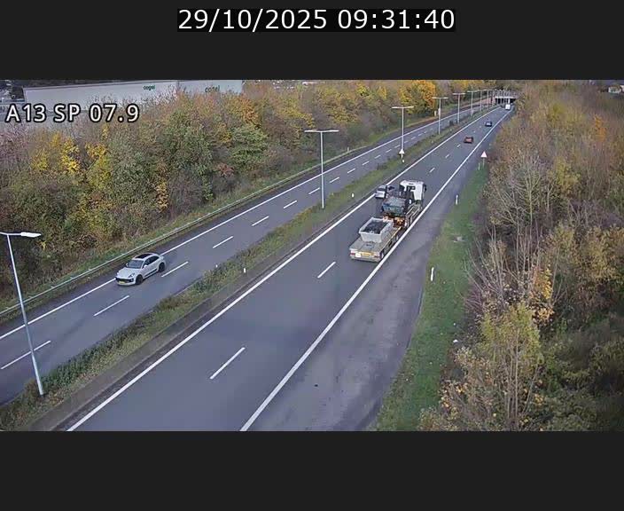 Traffic live webcam Luxembourg Jonction Lankelz - A13 direction Pétange - BK 7.9