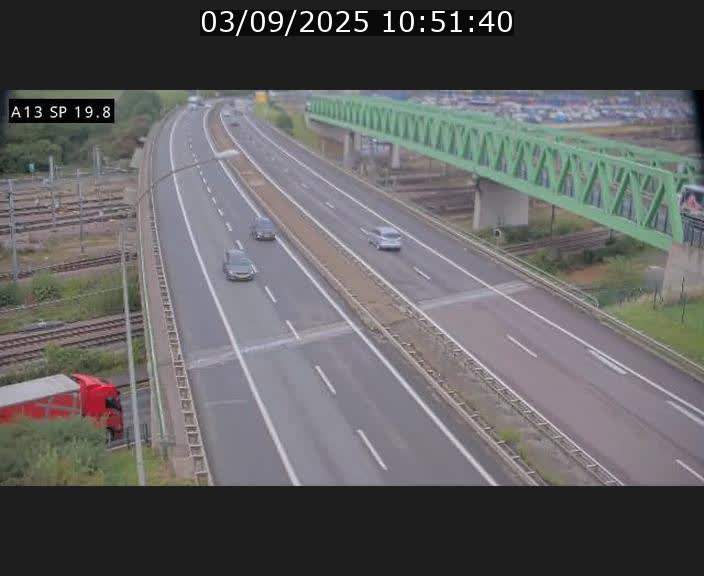 Traffic live webcam Luxembourg Croix de Bettembourg - A13 direction Esch-sur-Alzette - BK 19.8
