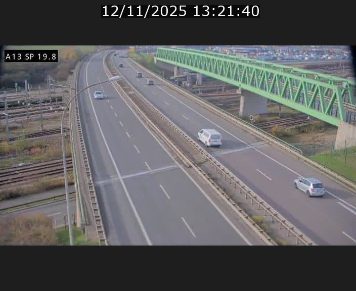 Traffic live webcam Luxembourg Croix de Bettembourg - A13 direction Esch-sur-Alzette - BK 19.8