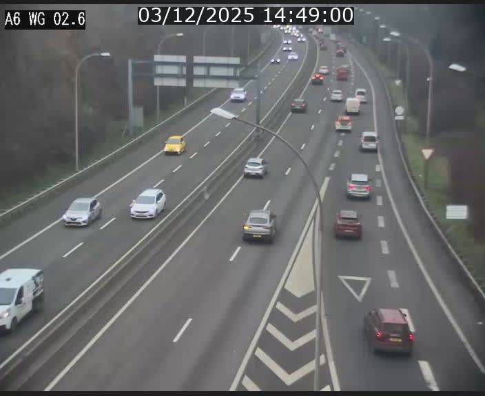 Traffic live webcam Luxembourg Croix de Cessange - A6 - BK 2.6 - direction France/Allemagne