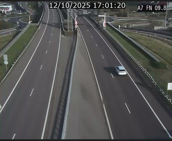 Caméra trafic Luxembourg - A7, Tunnel Gousselerbierg, sortie sud, direction rond-point Lorentzweiler (BK 9.9)