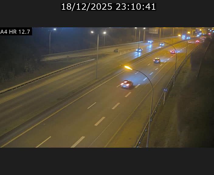 Traffic live webcam Luxembourg Esch sur Alzette - A4 - BK 12.7 - direction Esch-Belval