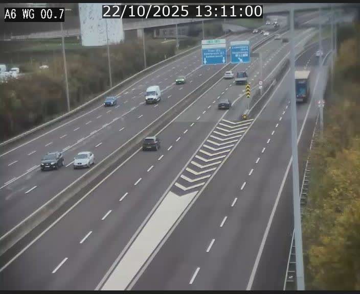 Traffic live webcam Luxembourg Croix de Cessange - A6 - BK 0.7 - direction A3 France