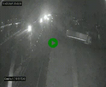 Vue en direct de l'autoroute A10 grâce à un drône situé au-dessus du péage de Virsac