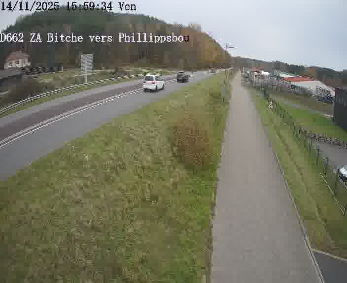 Caméra de trafic sur D662 (France) à Bitche, orientée vers Phillippsbourg, permettant d’évaluer fluidité, incidents et densité automobile.
