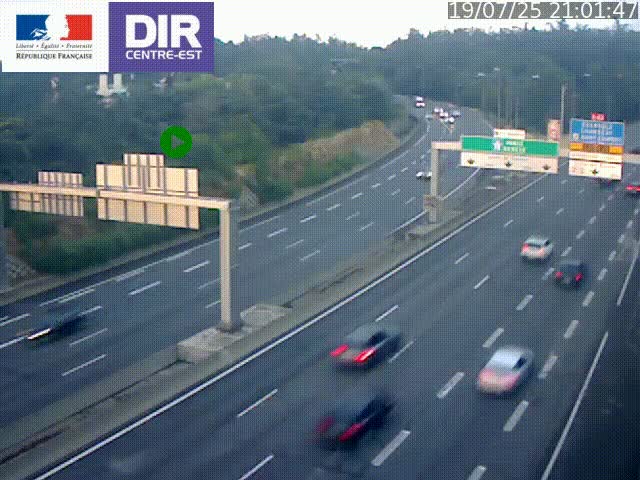 Caméra de circulation routière sur le boulevard périphérique Laurent Bonnevay de Lyon (D383) à hauteur de Bron, avant la jonction avec l'A43. Vue orientée vers l'échangeur