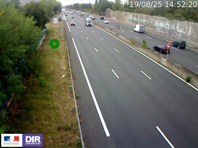 Webcam à Bron sur l'A43 à la jonction avec le boulevard périphérique de Lyon (D383). Vue orientée vers Lyon