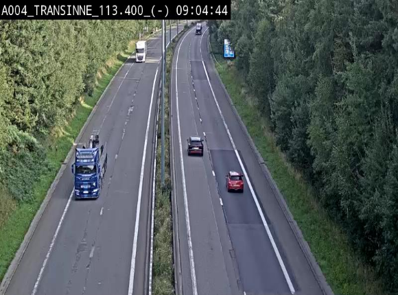 Caméra trafic E411 (A4) - Transinne direction Namur - BK 113.425