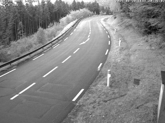 Webcam à 406 mètres d'altitude au niveau du col du haut du bois sur la RD32