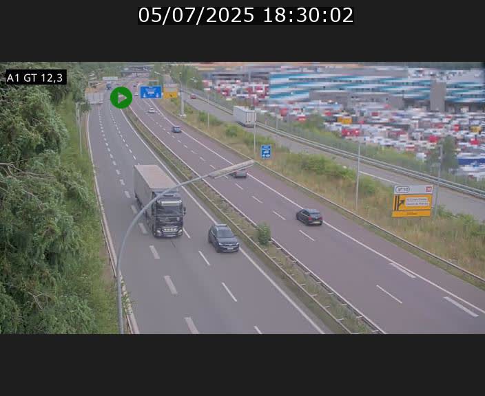 Traffic live webcam Luxembourg Senningerberg - A1 direction Allemagne - BK 12.3