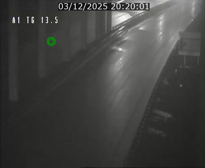 Traffic live webcam Luxembourg Senningen - A1 direction Luxembourg - BK 13.5