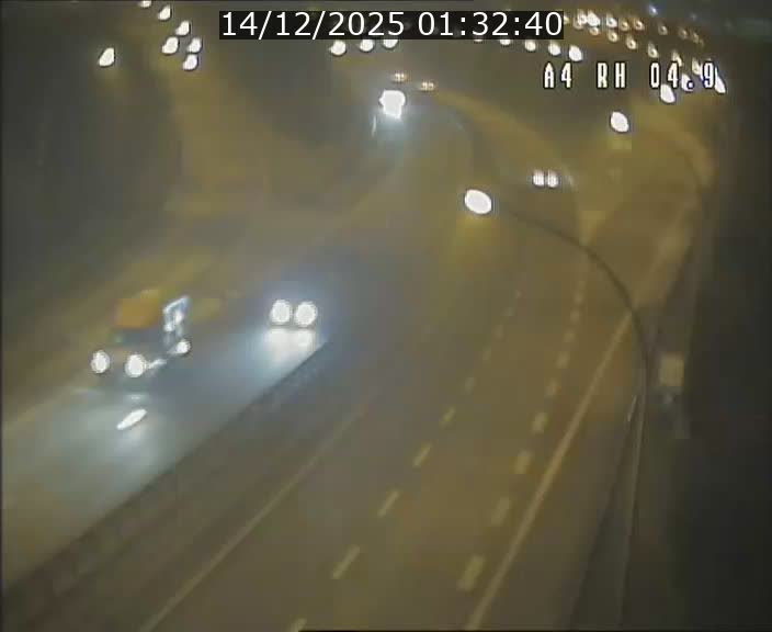 Traffic live webcam Luxembourg Leudelange - A4 - BK 4.9 - direction Luxembourg