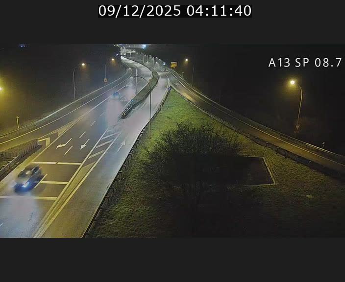 Traffic live webcam Luxembourg Jonction Lankelz - A13 direction Pétange - BK 8.7 