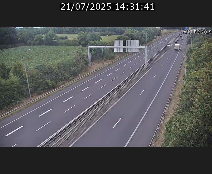 Traffic live webcam Luxembourg Croix de Bettembourg, rond-point d'Hellange - A13 direction Allemagne - BK 20.9