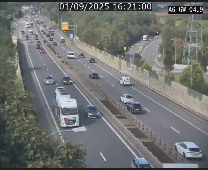 Traffic live webcam Luxembourg Croix de Cessange - A6 - BK 4.9 - direction Belgique