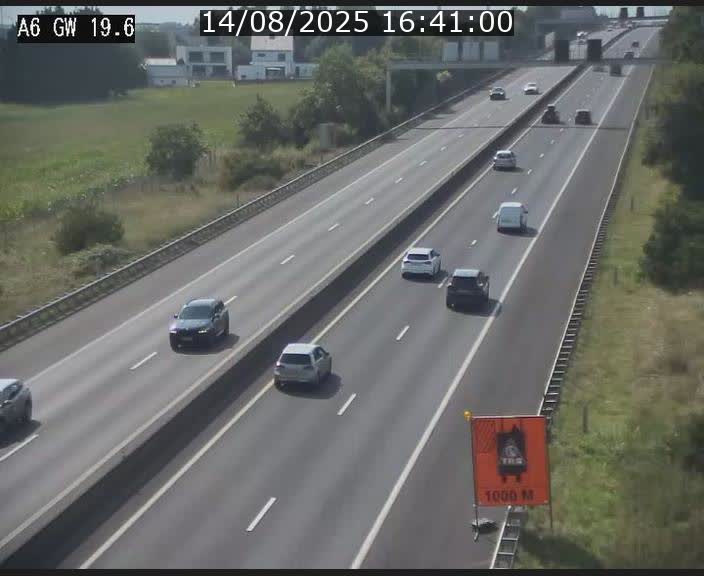 Traffic live webcam Luxembourg - Steinfort - A6 - BK 19.6 - direction Belgique
