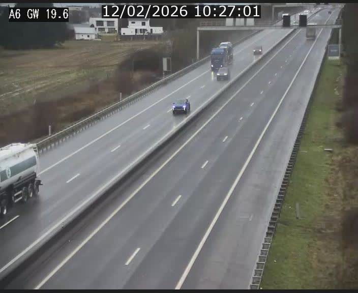 Traffic live webcam Luxembourg - Steinfort - A6 - BK 19.6 - direction Belgique