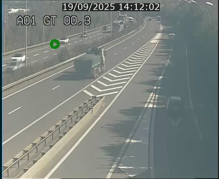Traffic live webcam Luxembourg Croix de Gasperich - A1 direction Kirchberg - BK 0.3
