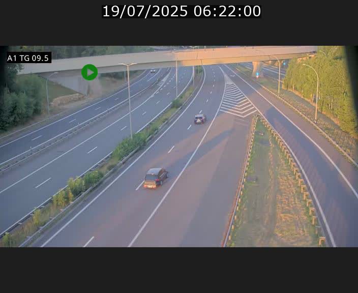 Traffic live webcam Luxembourg Jonction Grünewald - A1 direction Luxembourg-ville - BK 9.5