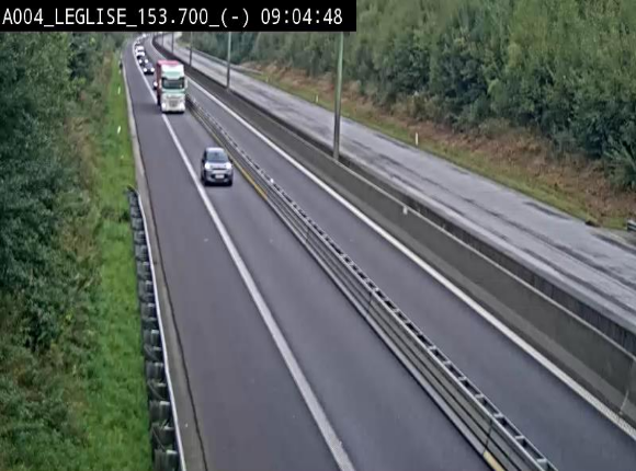 Webcam autoroute A4 (E411-E25) à Léglise, avant la jonction avec la N40. Vue orientée vers Bruxelles