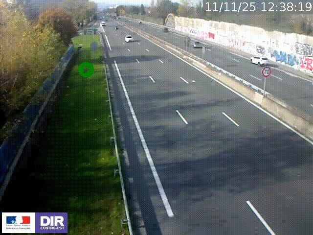 Webcam à Bron sur l'A43 à la jonction avec le boulevard périphérique de Lyon (D383). Vue orientée vers Lyon