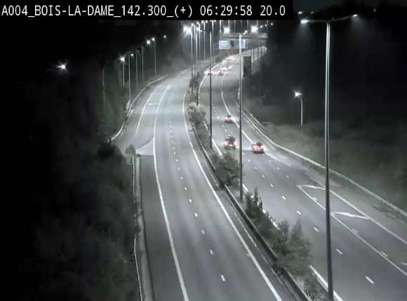 Webcam située entre la sortie 29 Neufchâteau et la jonction avec l'E25 en direction de Liège et Luxembourg