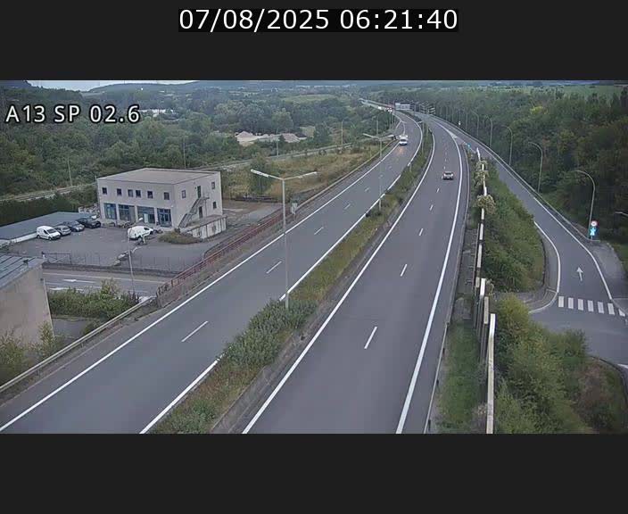 Traffic live webcam Luxembourg Sanem - A13 direction Pétange - BK 2.6