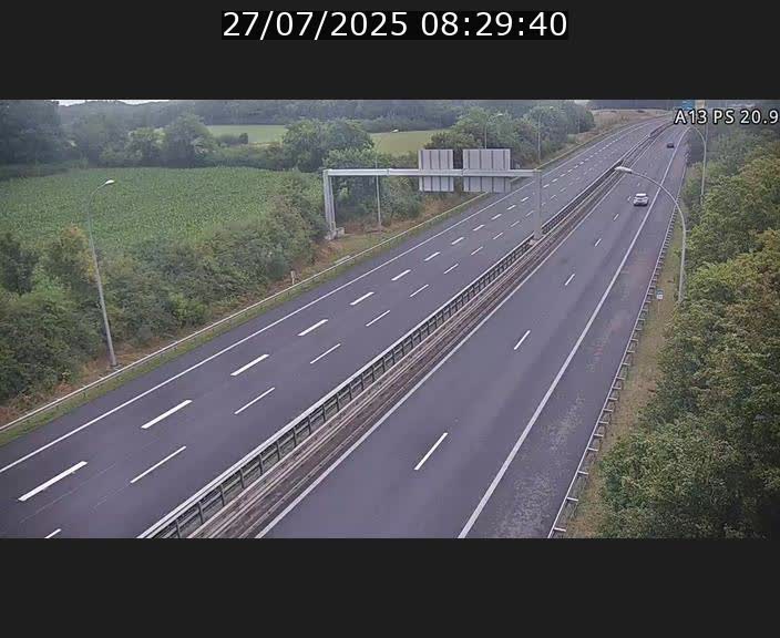 Traffic live webcam Luxembourg Croix de Bettembourg, rond-point d'Hellange - A13 direction Allemagne - BK 20.9