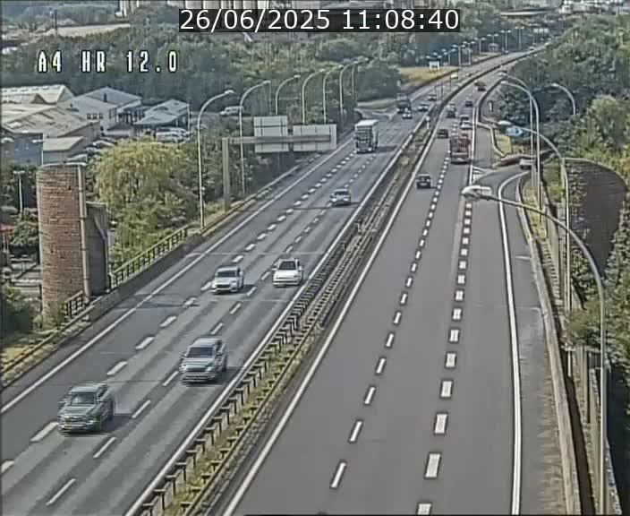 Traffic live webcam Luxembourg Jonction Foetz - A4 - BK 12.0 - direction Esch sur Alzette