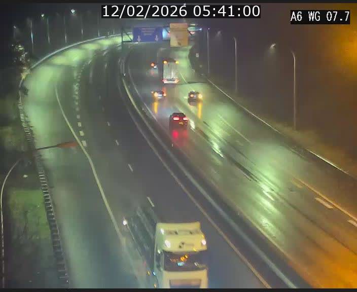 Traffic live webcam Luxembourg - Bridel - A6 - BK 7.7 - direction Belgique