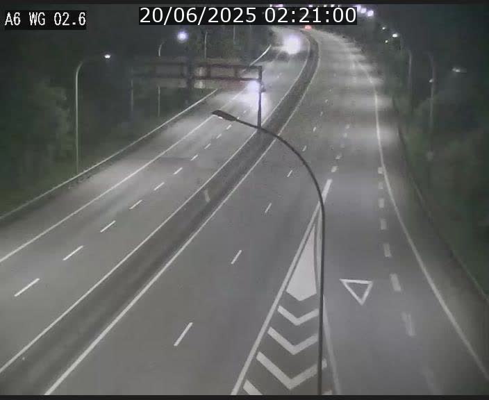 Traffic live webcam Luxembourg Croix de Cessange - A6 - BK 2.6 - direction France/Allemagne