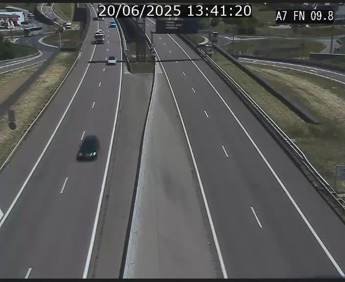 Caméra trafic Luxembourg - A7, Tunnel Gousselerbierg, sortie sud, direction rond-point Lorentzweiler (BK 9.9)