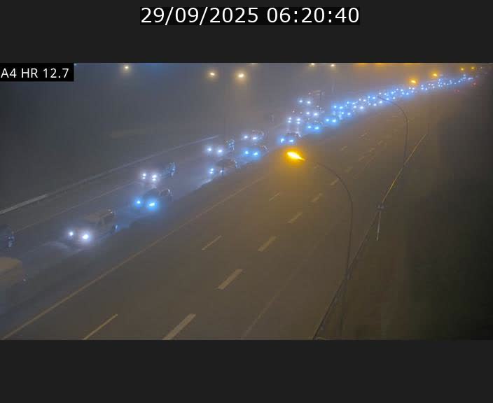 Traffic live webcam Luxembourg Esch sur Alzette - A4 - BK 12.7 - direction Esch-Belval