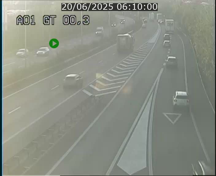 Traffic live webcam Luxembourg Croix de Gasperich - A1 direction Kirchberg - BK 0.3