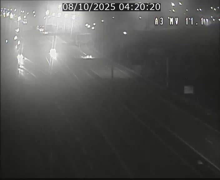 Traffic live webcam Luxembourg Croix de Bettembourg A3 - BK 11.1 - direction Luxembourg-ville